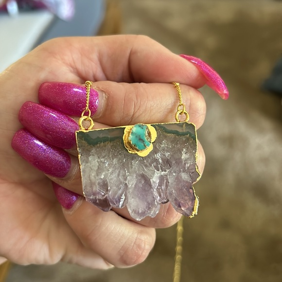 Amethyst slice necklace with turquoise accent - Picture 4 of 7